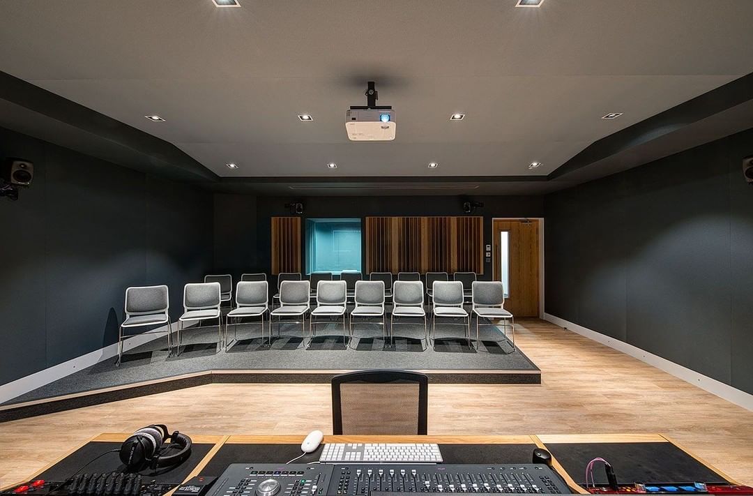 Into music? You’ll be into this recording studio space we created with the seriously talented leading acoustic company, White Mark for the University for Gloucestershire.
