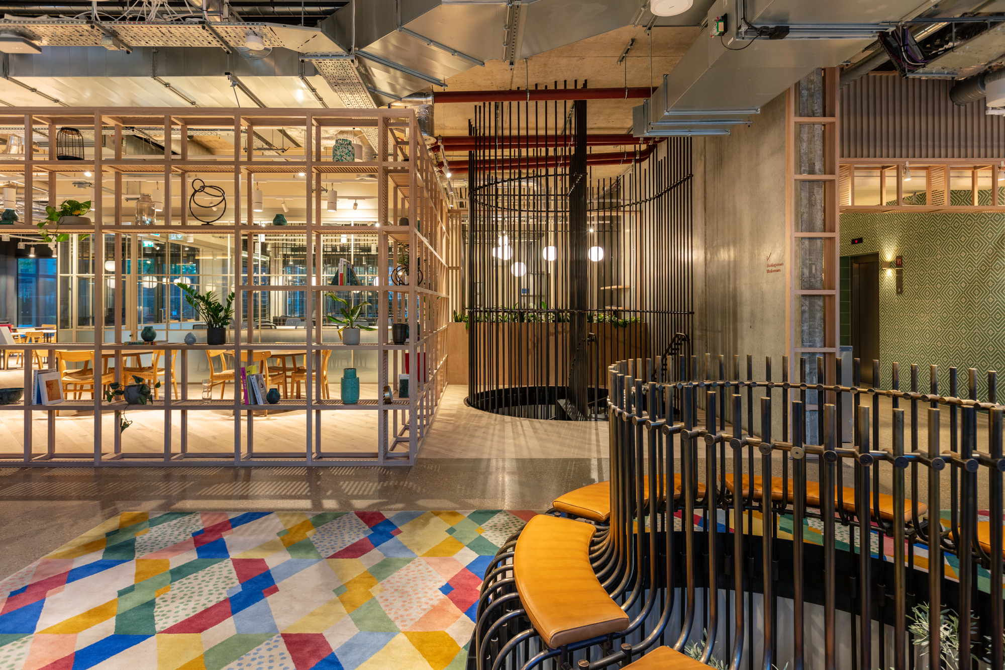 Innovative workspace zones designed by Two for FORA Borough Market, tailored to suit a range of professional needs.